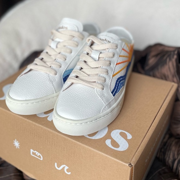NIB Soludos Sunrise Sunset Sneaker Womens Size 5 (Kids Size 3) - Picture 3 of 7